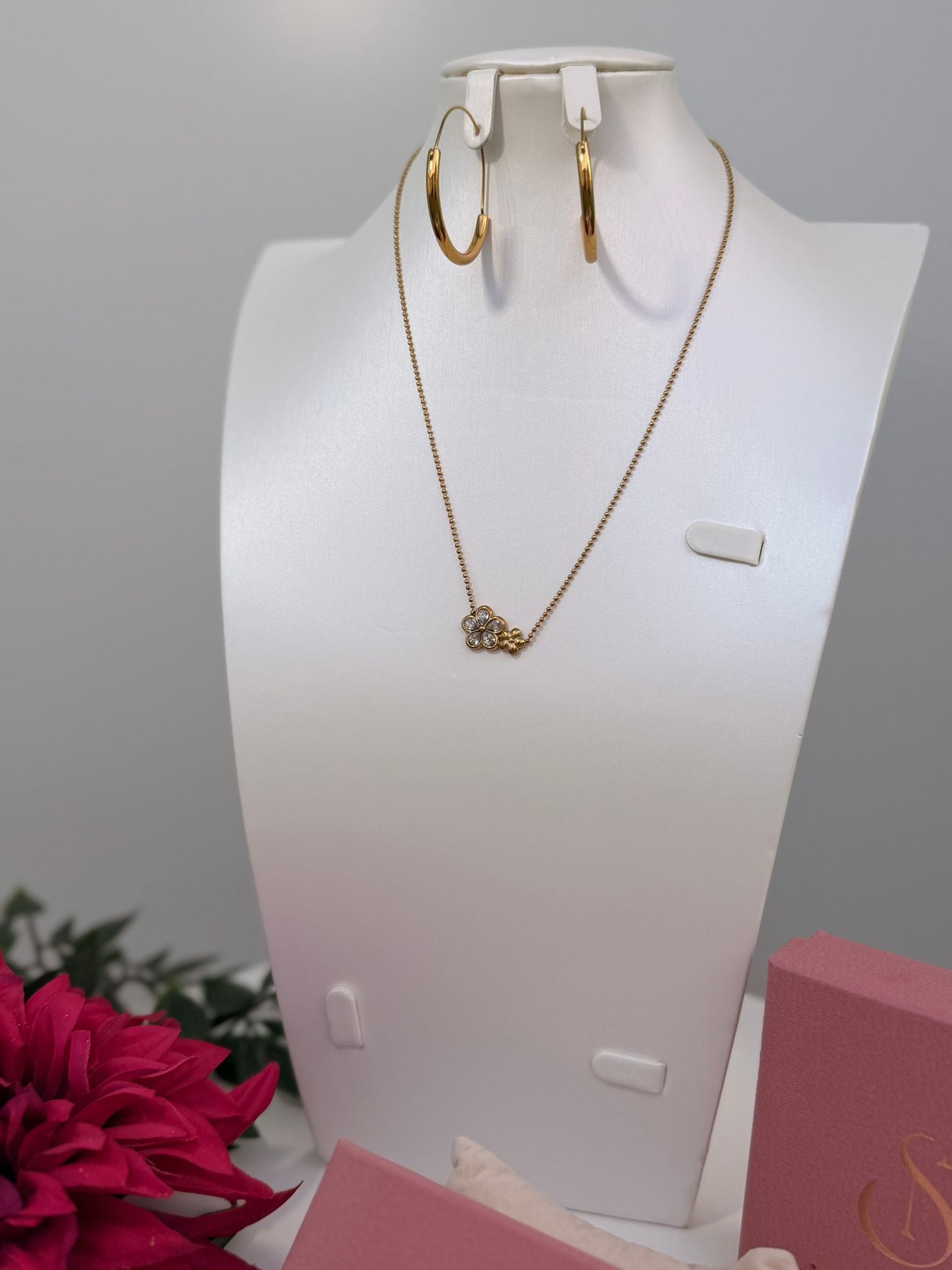 ÉT O I L E 